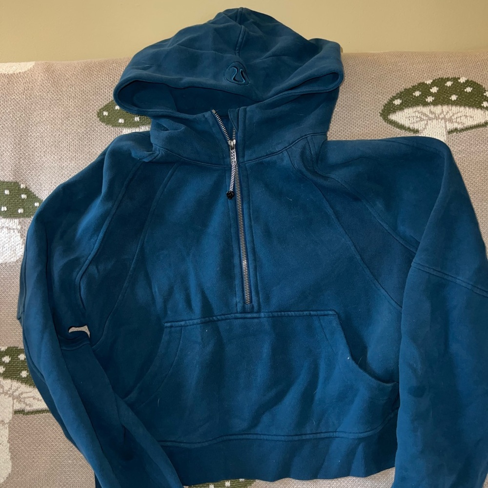 Teal Lululemon scuba